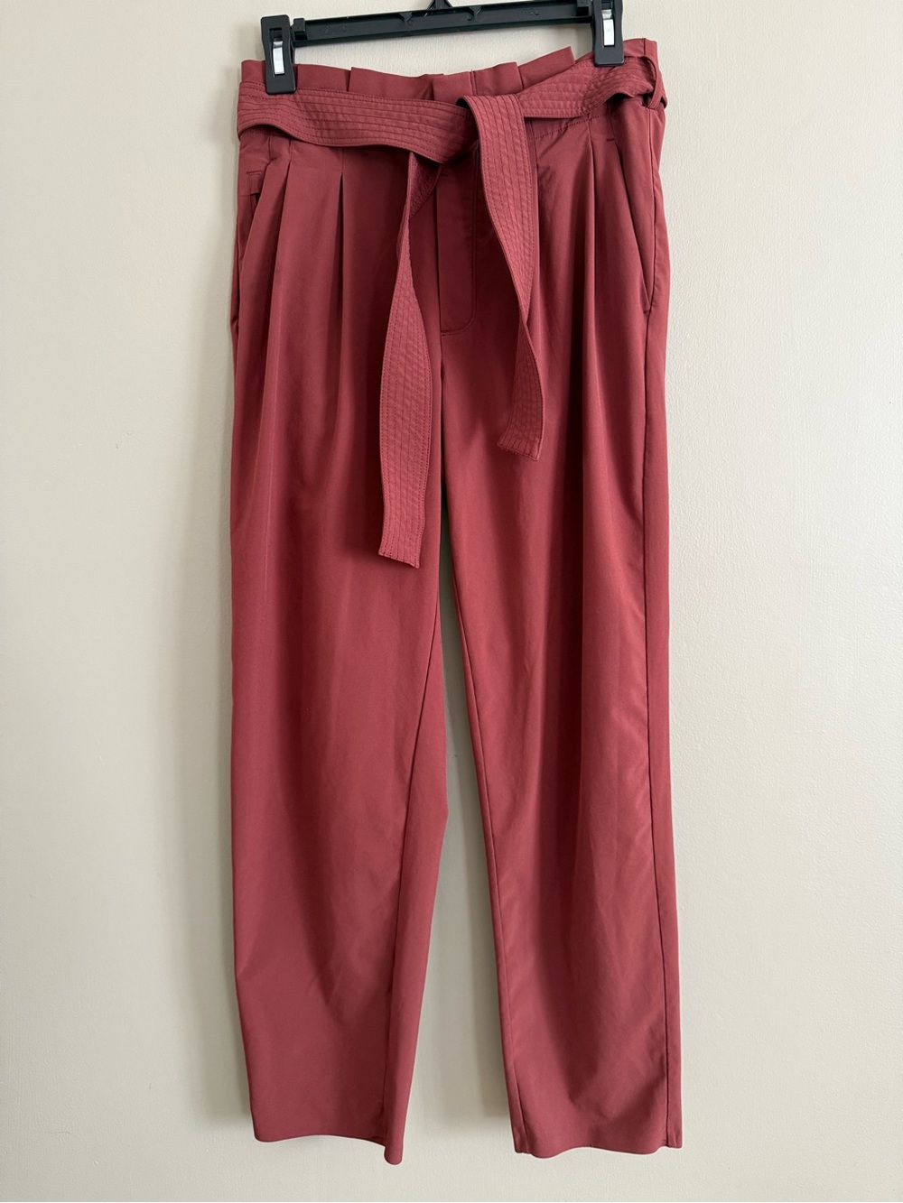 Athleta Skyline Pants Brick Red Brown Paperbag Waist Belted Tapered Ankle Sz 4